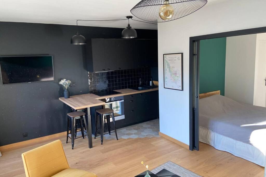Le Clos Du Mesnil, Logement Totalement Independant Le Tourne ภายนอก รูปภาพ